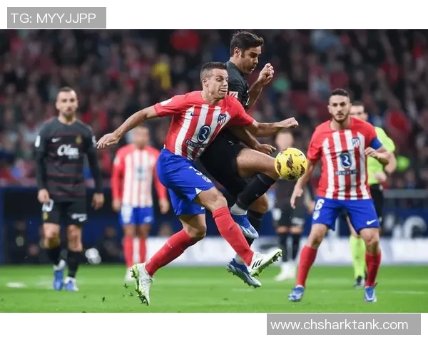 足球比赛巴萨VS劲敌对决全场精彩瞬间回顾与分析